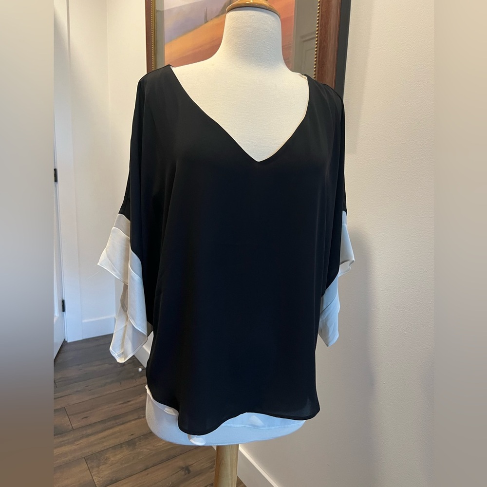 White House Black Market Blouse